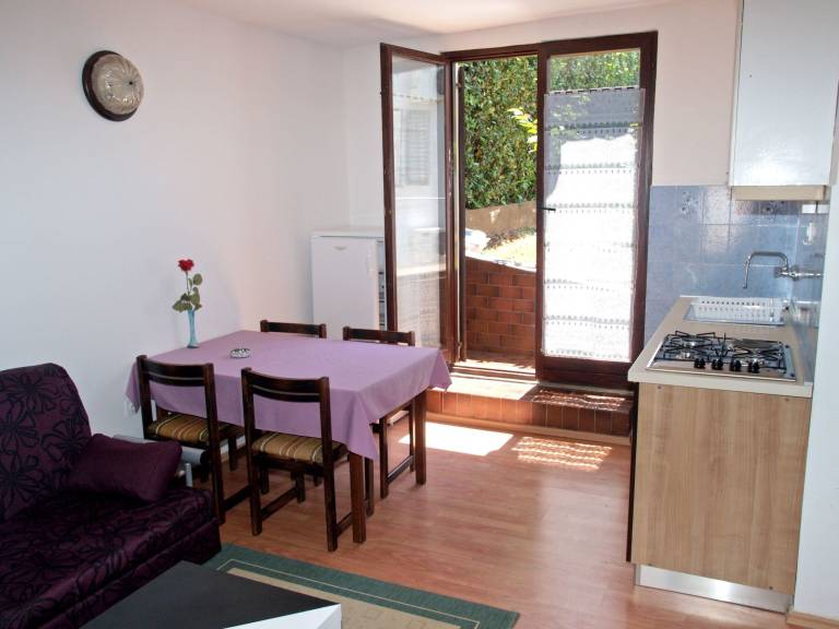 Rental apartment with barbeque & patio | Pets are welcome — photo 5