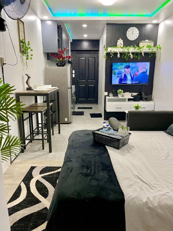 Nice holiday apartment with pool | Pets allowed in Quezon City