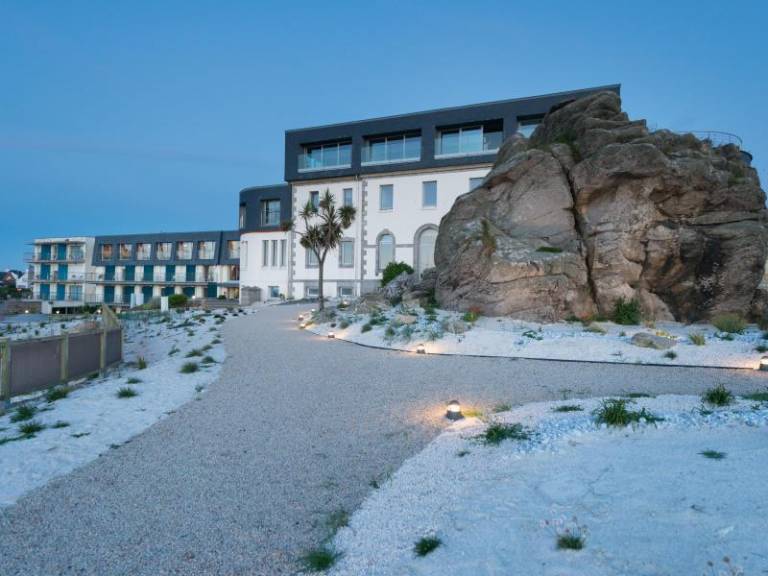 Golden Tulip Valdys Resort Roscoff in Roscoff