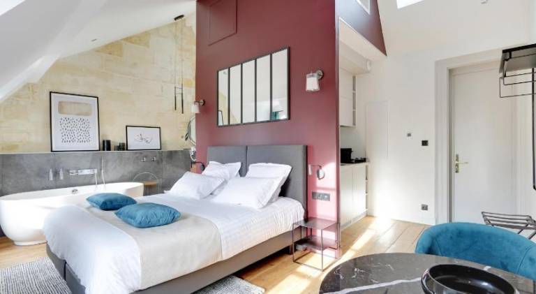 Apartment | Next to Place des Quinconces | Suitable for remote work | Pets allowed — photo 2