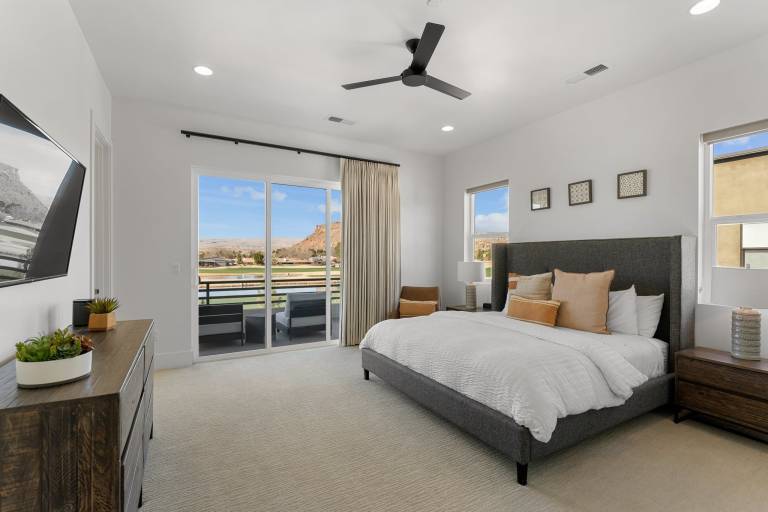 Fully equipped beautiful condo with hot tub, barbecue & pool | Dogs allowed — photo 5