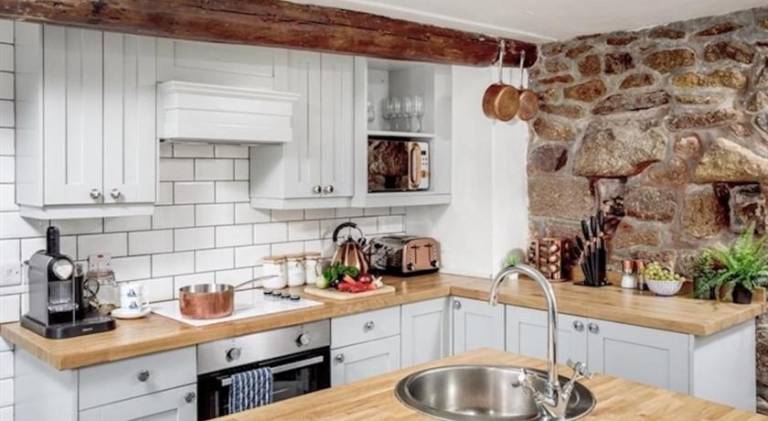 House with 2 rooms for 4 persons — photo 4