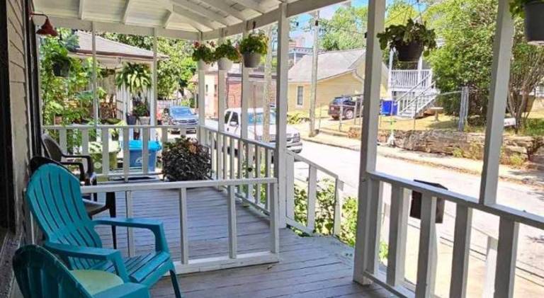 Charming Historic Cabbagetown Home an Atlanta Gem! Close to Atlanta Stadium FIFA! — photo 5