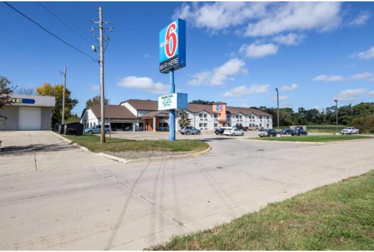 Motel 6 Waterloo, IA in Waterloo, IA