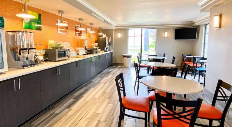 Quality Inn Harlingen — photo 2
