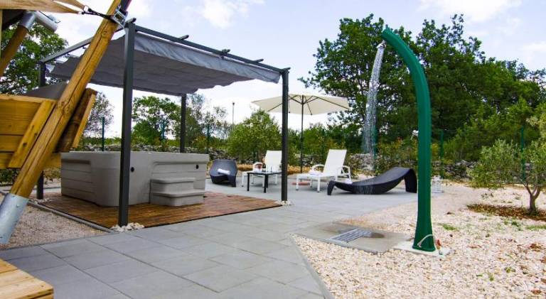Tent with pool, barbeque & jacuzzi | Suitable for remote work — photo 4