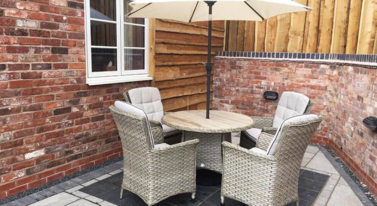 House with garden, barbecue & jacuzzi — photo 4