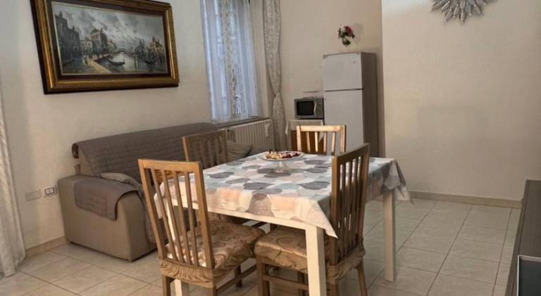 Apartment with 2 rooms for 6 persons — photo 4