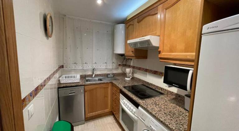 Fully equipped apartment with private pool, patio & garden | Next to the beach | Pets allowed — photo 4