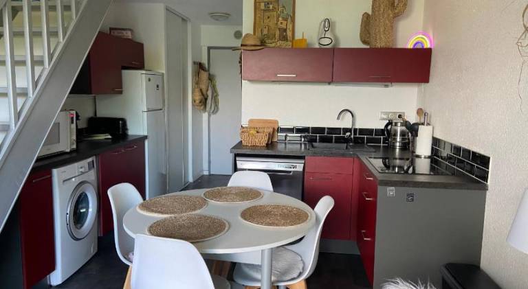 Rental apartment with BBQ & terrace — photo 4