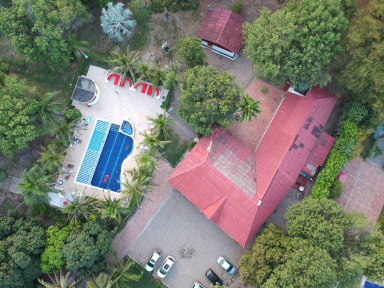 Arizona Ranch Hotel in Girardot