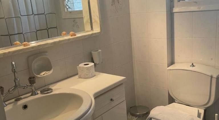House with 2 rooms for 5 persons — photo 2