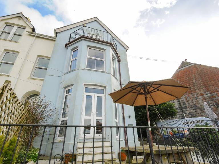 Family-friendly nice cottage | Beach view | Pets allowed — photo 2