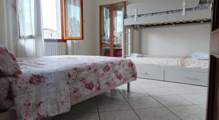 Holiday apartment with 2 rooms for 8 persons in Pistoia