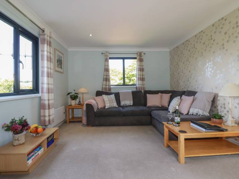 Family-oriented cottage with garden | Pets allowed — photo 4