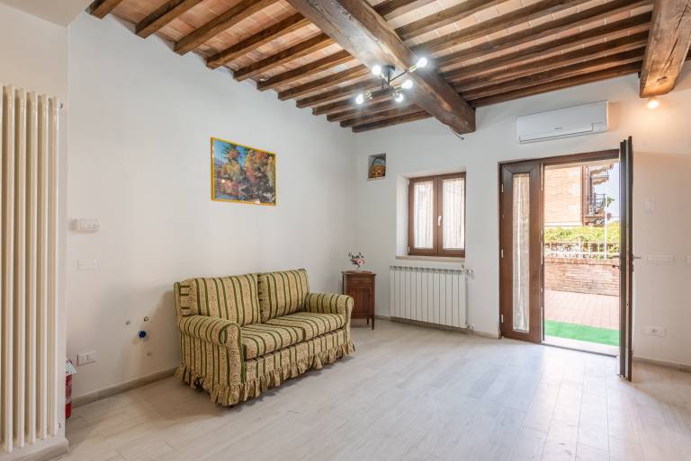 Holiday apartment with fast internet & patio | Garden view | Perfect for remote work | Dogs allowed — photo 3