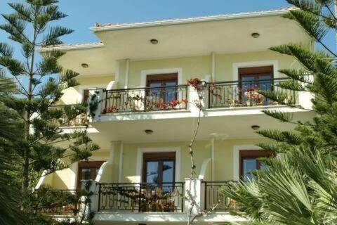 Rental apartment with 2 rooms for 4 persons in Samos