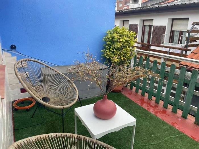 Apartment with terrace — photo 2