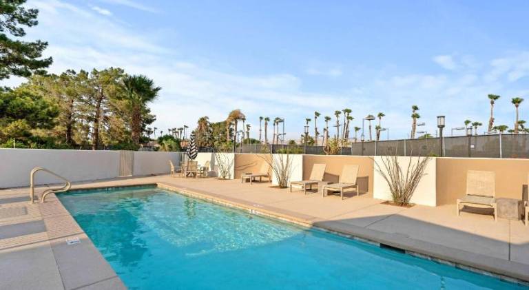 Vacation home with pool | Perfect for remote work — photo 5