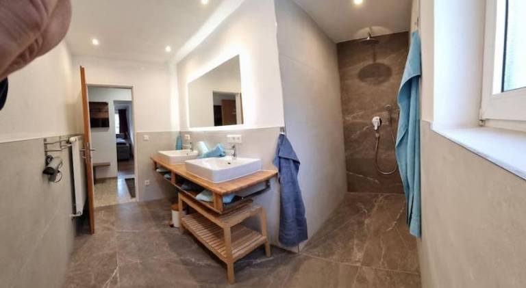 Rental apartment with pool — photo 5