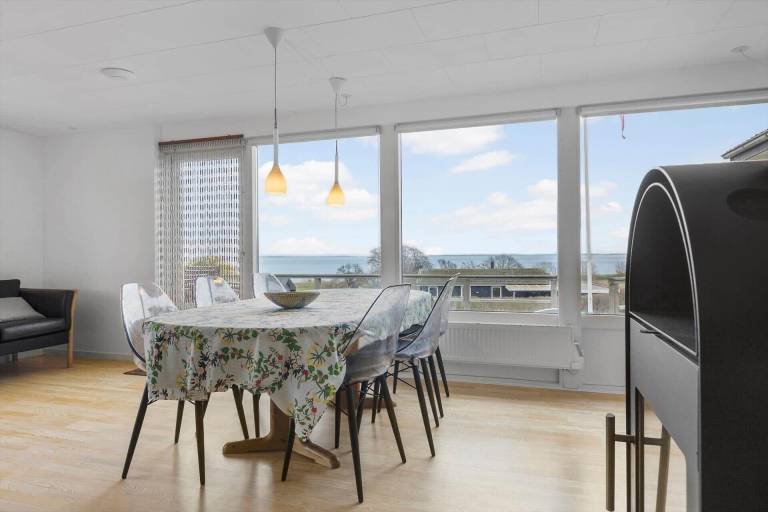 Vacation home with terrace & barbecue | Sea view — photo 3