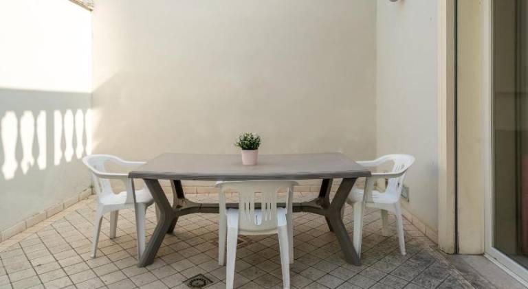 Rental apartment with 2 rooms for 6 persons — photo 3