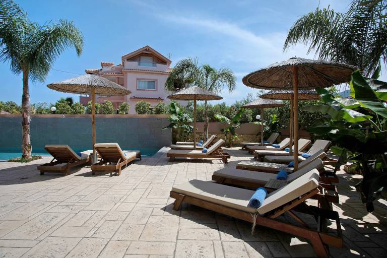 Holiday Apartment "Villa Dionysia Apartment A1" with Shared Pool & Wi-Fi — photo 2