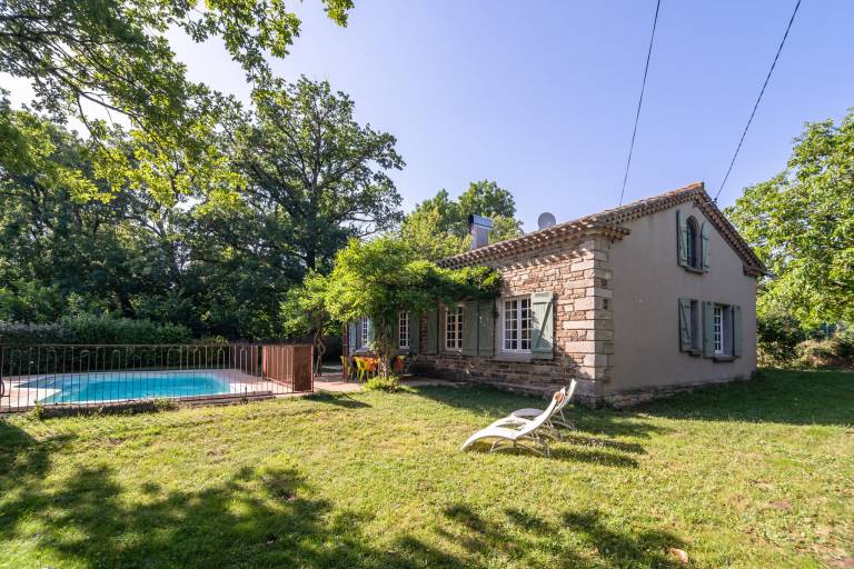 Ferienhaus mit Hund in Saint-Denis, Languedoc-Roussillon fuer max. 7 Personen