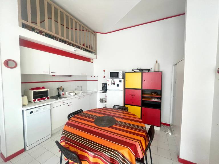 Vacation home with barbeque — photo 5