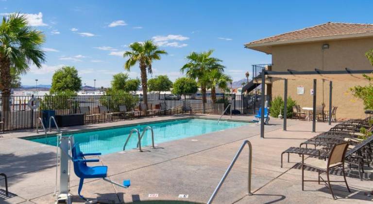 Days Inn by Wyndham Lake Havasu — photo 5