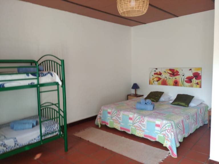 Rental apartment with BBQ, pool & garden | Lake view — photo 3
