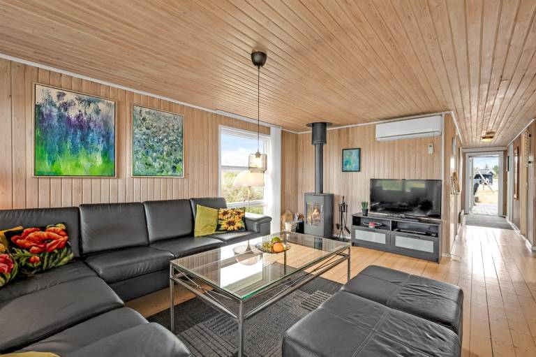 Child-friendly spacious vacation home with terrace & sauna | Dogs allowed — photo 5