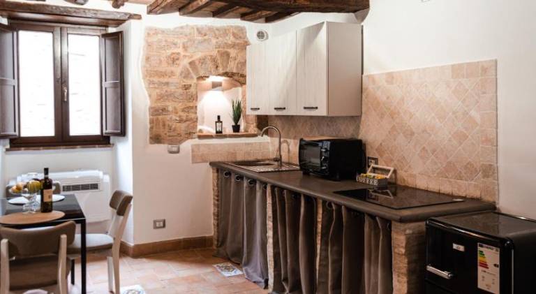 Rental apartment with 1 room for 3 persons in Todi