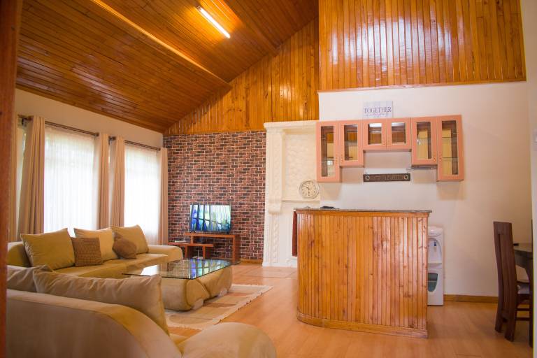 Landhaus Kenya Pipeline