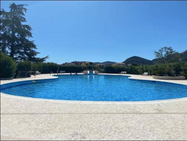 Holiday apartment with pool — photo 3