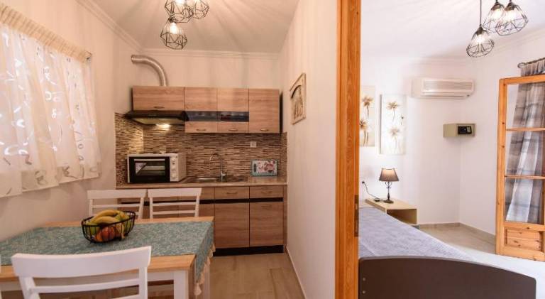Apartment with garden & patio | Next to the beach | Dogs allowed — photo 3