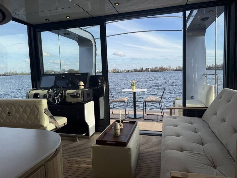 Houseboat  Uithoorn