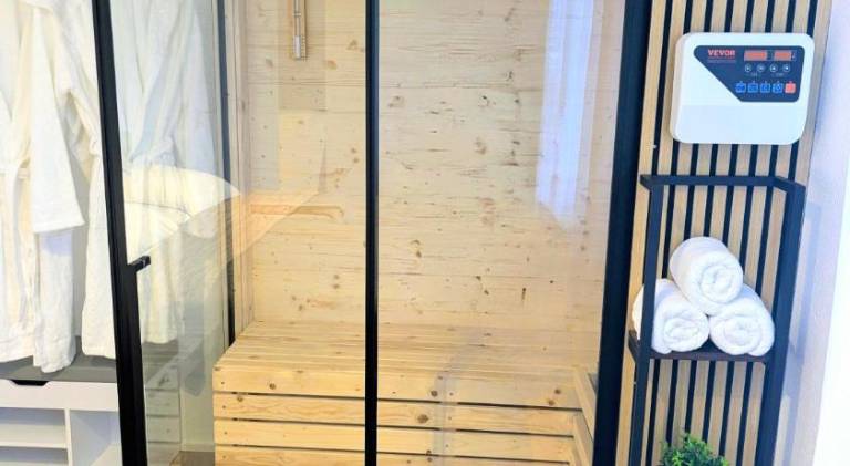 Apartment with pool & sauna | Pets are welcome — photo 4