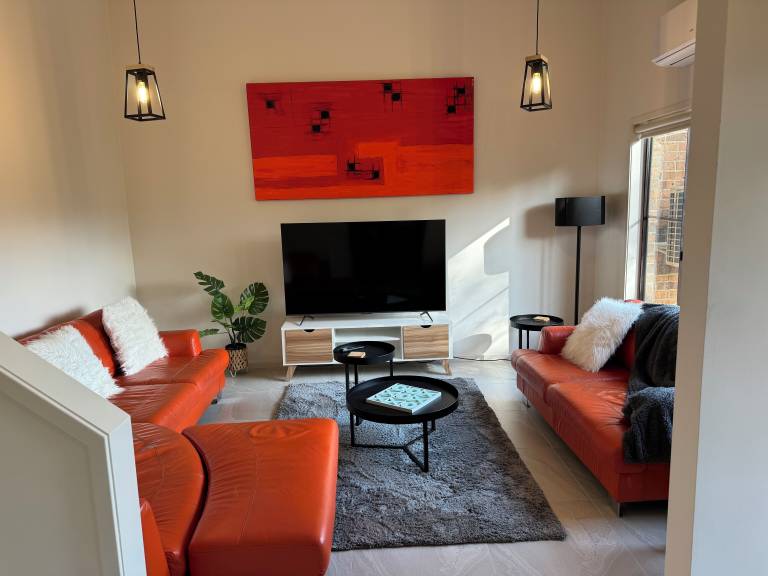 House Tomakin