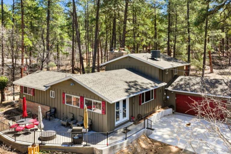 Cabin  Prescott