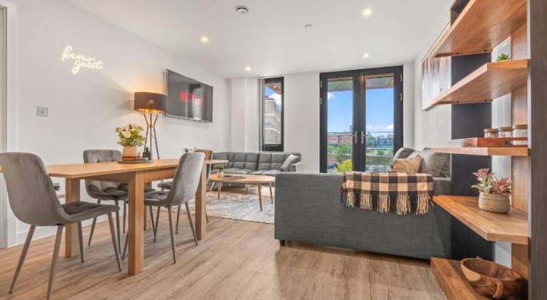 York City Centre Apartment - Minster Views - Gym Access - Sleeps 7 — photo 3