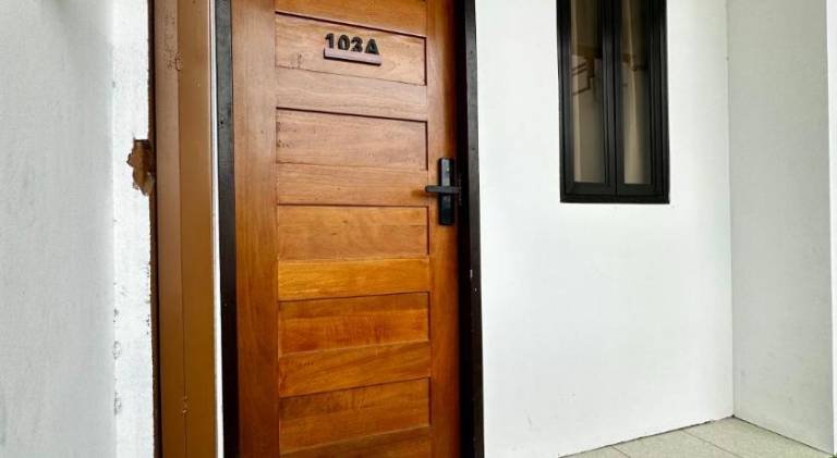 Serviced apartment for 2 persons in Silang