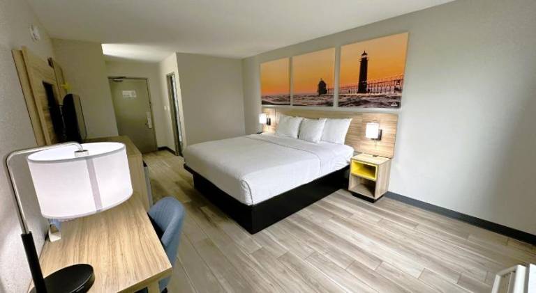 Days Inn by Wyndham Holland — photo 3