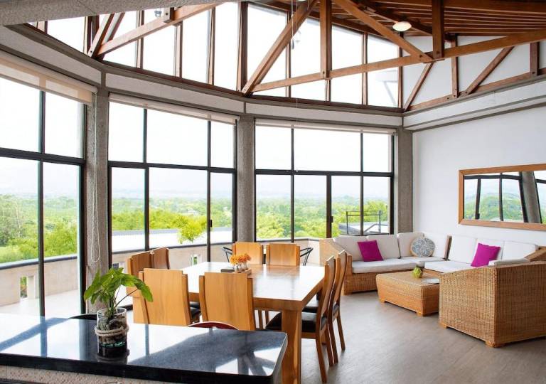 Nice vacation home with patio & garden | Pet-friendly — photo 3