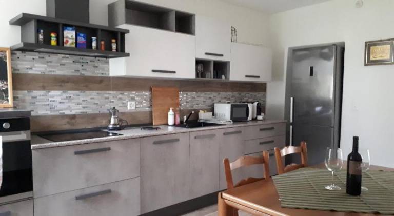 Holiday apartment with garden & patio — photo 2