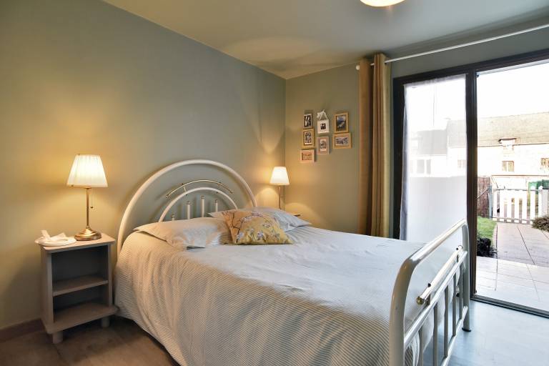 Vacation home with yard, barbeque & patio | Pet-friendly — photo 4