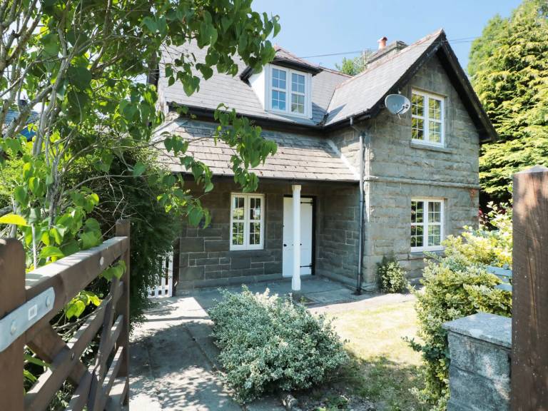 House Builth Wells