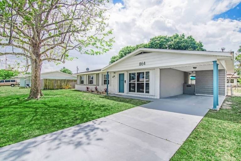 House  Palm Bay