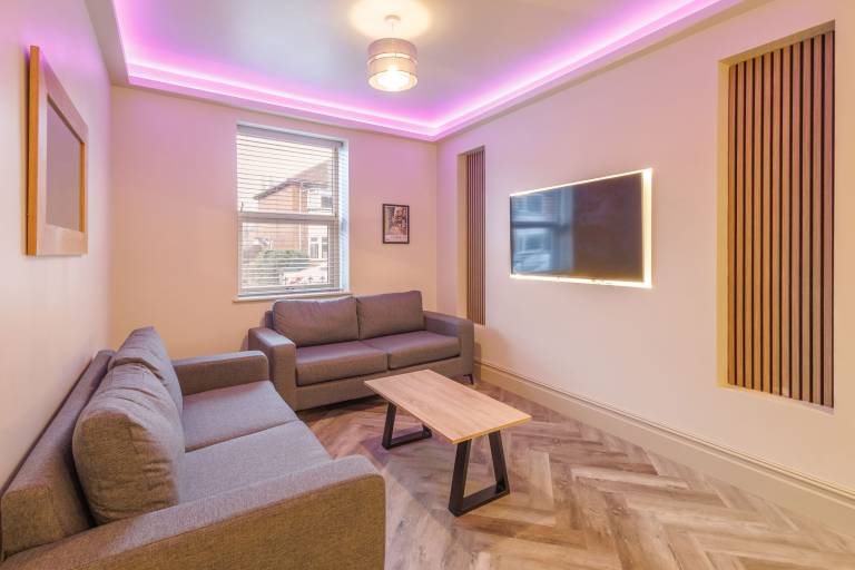 Family-friendly lovely rental apartment | Next to National Railway Museum | Pets allowed — photo 4