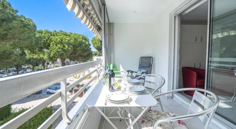 Rental apartment with pool — photo 3